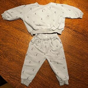 Quincy Mae Moon Patterned Gray Sweat Set